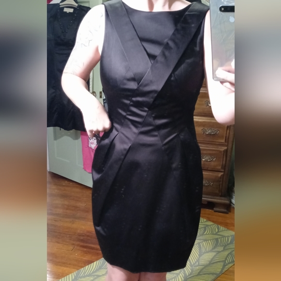 Women's Max Azria blk satin sleeveless cocktail evening size 4 sheath lbd dress - Picture 12 of 14